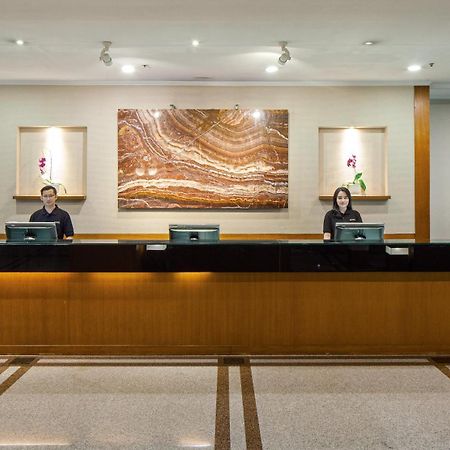 Artotel Gelora Senayan Dżakarta Zewnętrze zdjęcie
