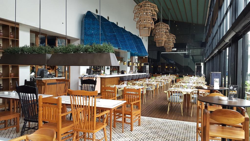 Artotel Gelora Senayan Dżakarta Zewnętrze zdjęcie